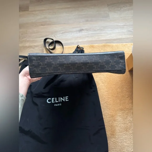 NWOT CÉLINE Black Triomphe Coated Canvas Vertical Cabas Medium - Picture 12 of 16